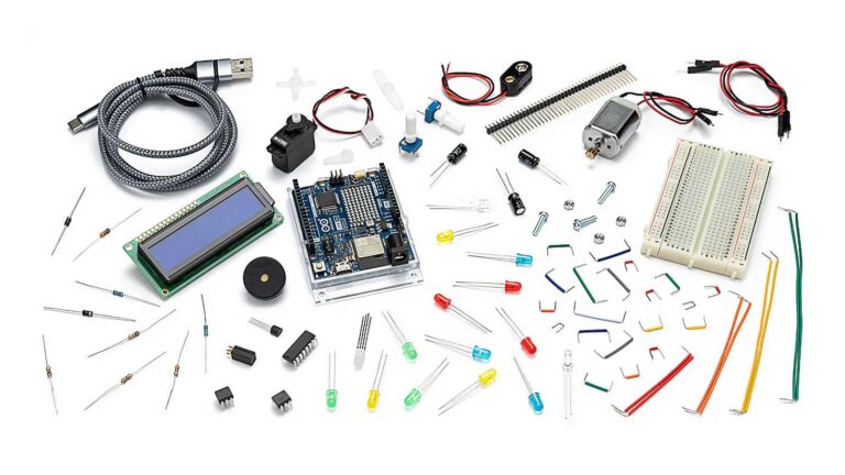 Arduino's new DIY electronics starter kit has an UNO R4 board