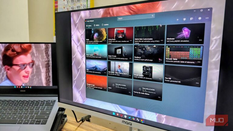 My Windows 11 desktop is unrecognizably stunning with this wallpaper app