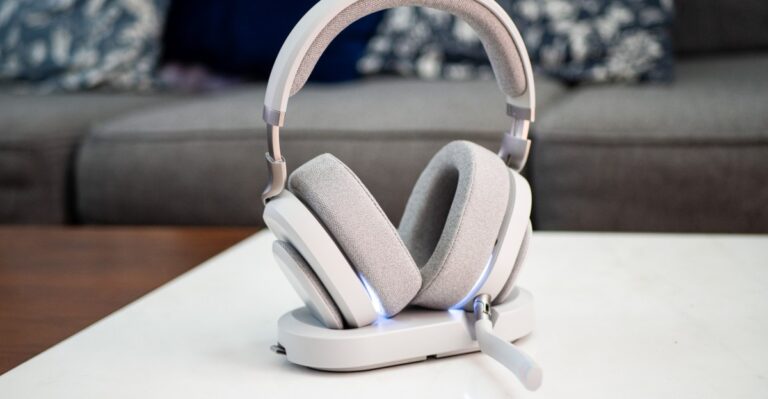 The best gaming headset I tried this year is $60 off for Black Friday