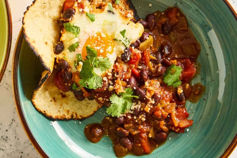 10 Easy Meatless Dinners That Feel Just Right for January 10 Easy Meatless Dinners That Feel Just Right for January
