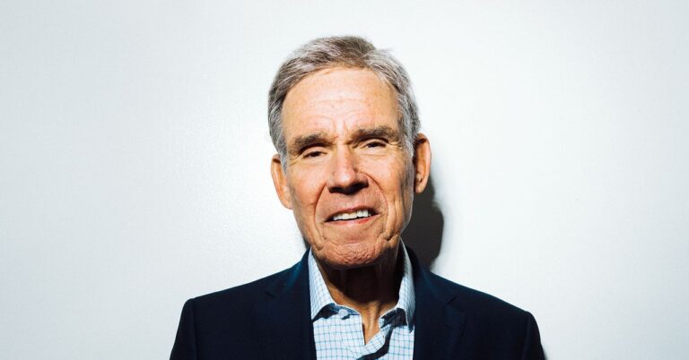 Can AI Look at Your Retina and Diagnose Alzheimer’s? Eric Topol Hopes So Can AI Look at Your Retina and Diagnose Alzheimer’s? Eric Topol Hopes So
