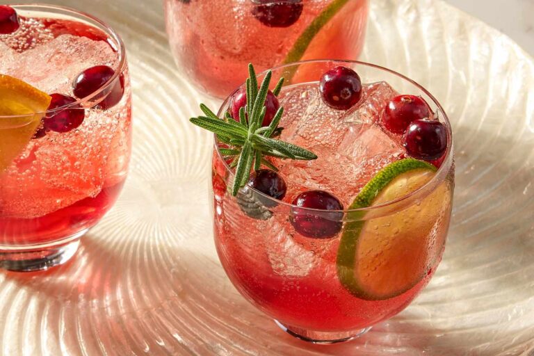 Cranberry Ginger Spritz Recipe (3 Ingredients)