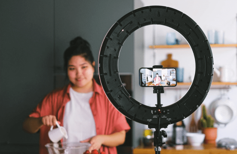 How to Create Scroll-stopping YouTube Thumbnails (+ Tips from Top Creators)