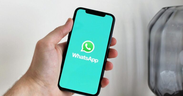 WhatsApp now lets you leave a message after missed calls