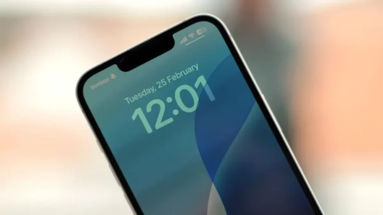 Apple surpasses Samsung to become the world’s number one smartphone maker Apple surpasses Samsung to become the world's number one smartphone maker