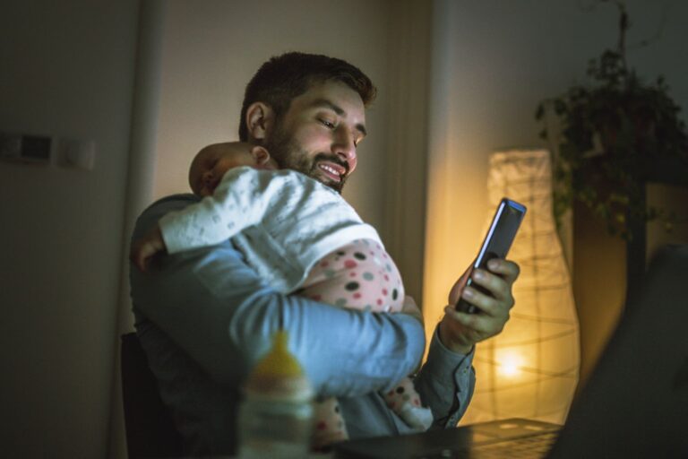 Baby Apps Every New Dad Should Download in 2026