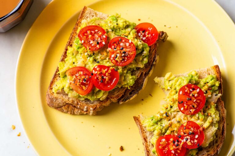 High-Protein Avocado Toast Recipe (4 Ingredients, 5 Minutes)