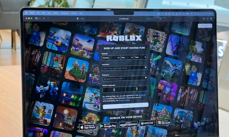Roblox’s age verification system is reportedly a trainwreck Roblox's age verification system is reportedly a trainwreck