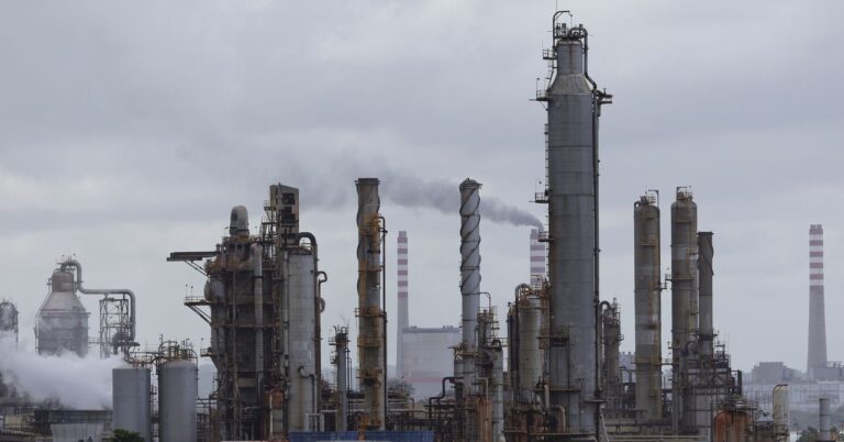 Trump Wants Venezuela's Oil. Getting It Might Not Be So Simple