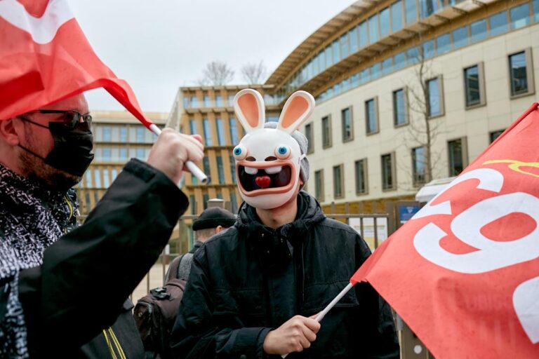 1,200 Ubisoft workers strike in response to layoffs 1,200 Ubisoft workers strike in response to layoffs