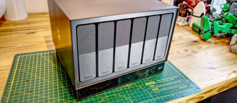 Zettlab D6 Ultra NAS