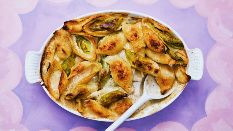 Baked Cheddar and Leek Pasta Recipe