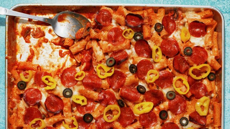 Sheet-Pan Pepperoni Pasta Recipe | Epicurious Sheet-Pan Pepperoni Pasta Recipe | Epicurious